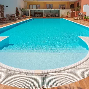 **** Aparthotel Cristal Blu Italien